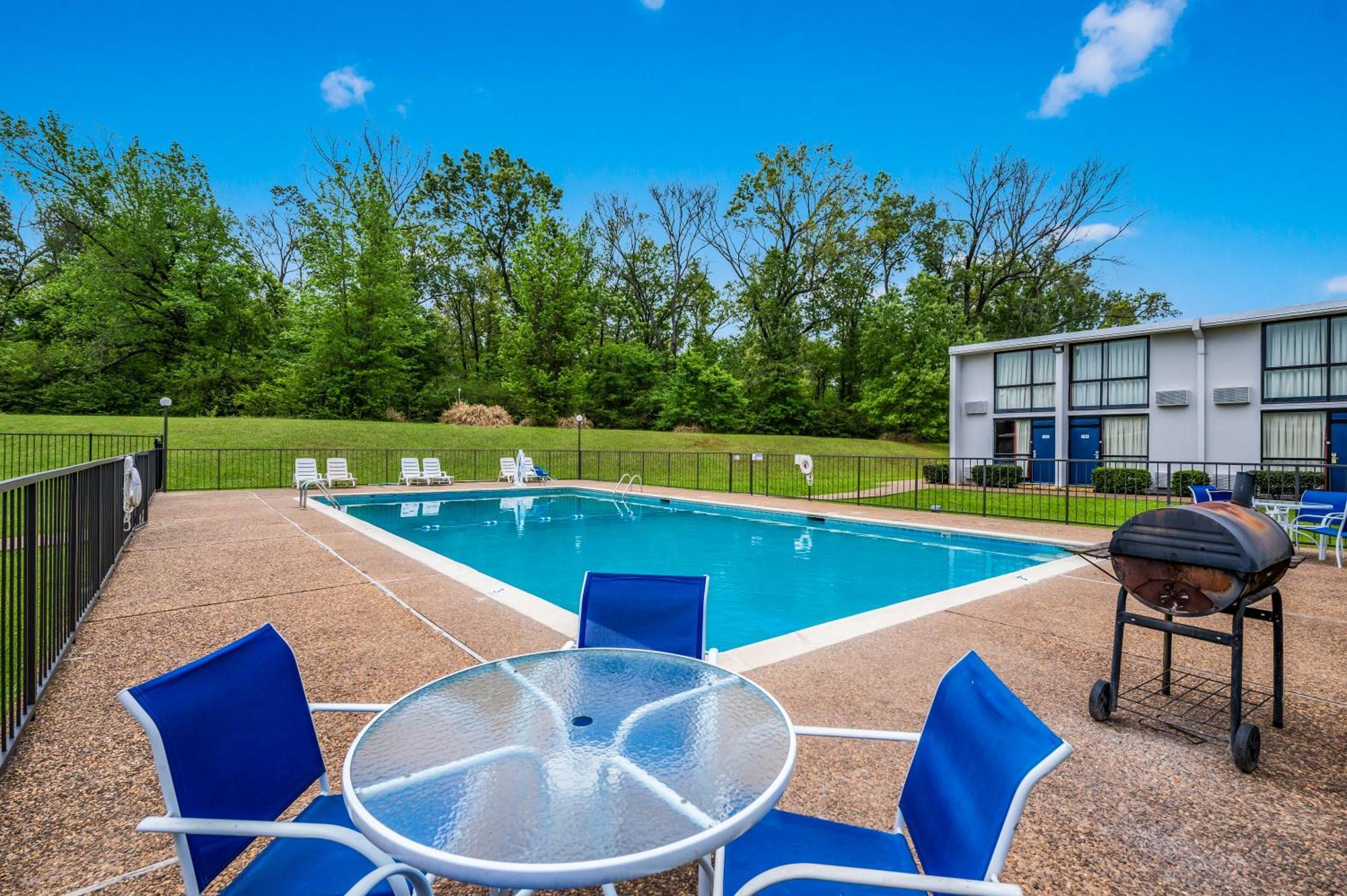 Motel 6-Henderson, Tx Екстер'єр фото